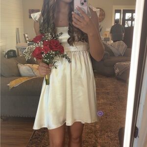 Girls Cream Satin Flutter-Sleeve Party Dress